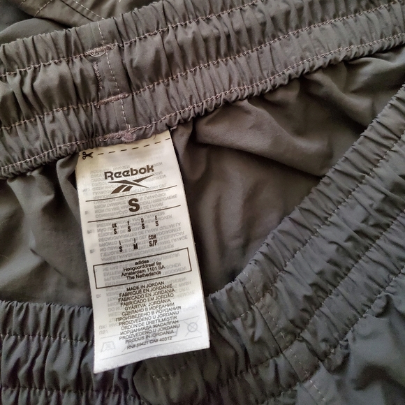 Reebok Grey Athletic Casual Shorts Stretch Activewear Youth Boys Size Small - Picture 4 of 6